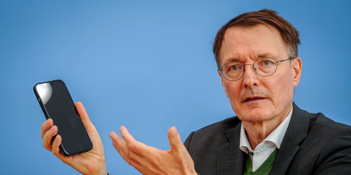 RamsesTemmerman's tweet card. Union und SPD wollen mehr Geld in die Erforschung postinfektiöser Erkrankungen wie Long Covid stecken. Deutschland könne damit zum weltweiten Vorreiter werden, sagt Ex-Gesundheitsminister Lauterbach.