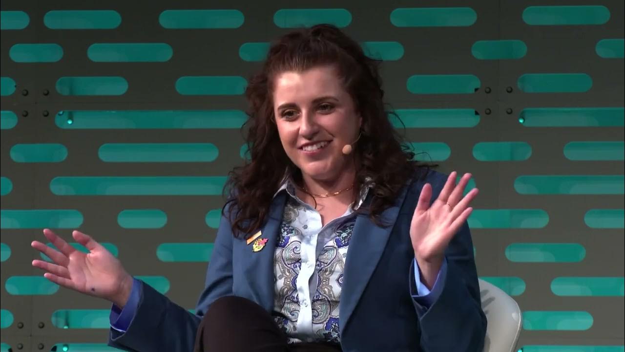 SocialCipher's tweet card. Solver chat: Vanessa Castaneda Gill, Sanskriti Dawle, and Eliza Berg...