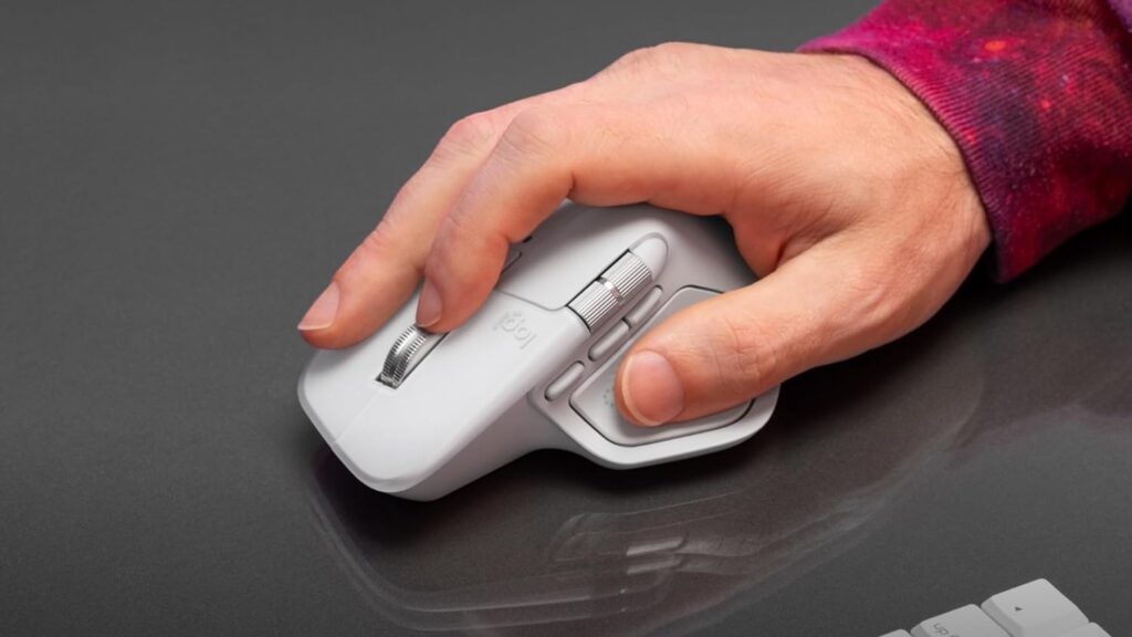 t3maglat's tweet card. ¡El mouse más querido por profesionales y creativos acaba de reinventarse! Ha sido presentado oficialmente en México el Logitech MX Master 4, el primer mouse