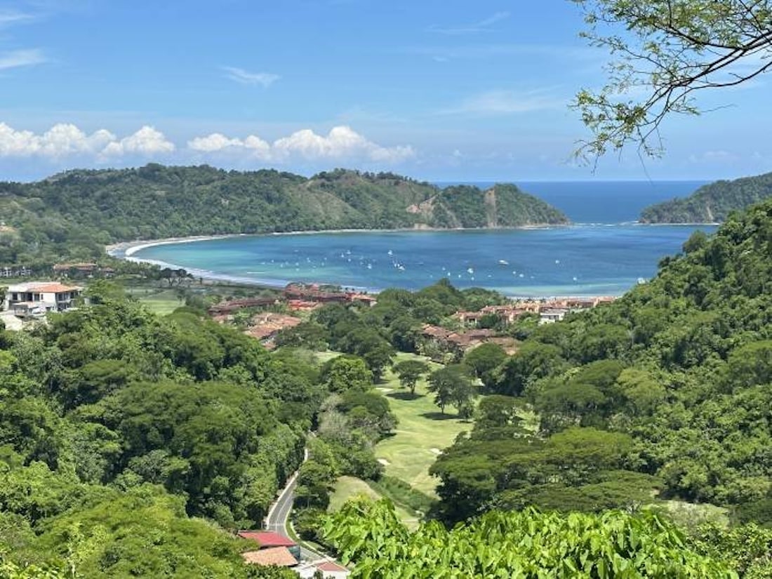 techpertz's tweet card. Costa Rica is synonymous with natural beauty, adventure, and a relaxed tropical lifestyle. Among the country’s most prestigious destinations is Los Sueños, a luxury resort community located on the...