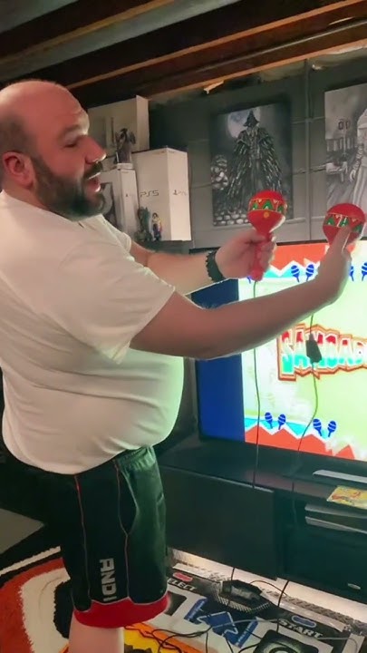 TM88_Ace's tweet card. Using Samba de Amigo Maracas! #sega #dreamcast #sambadeamigo