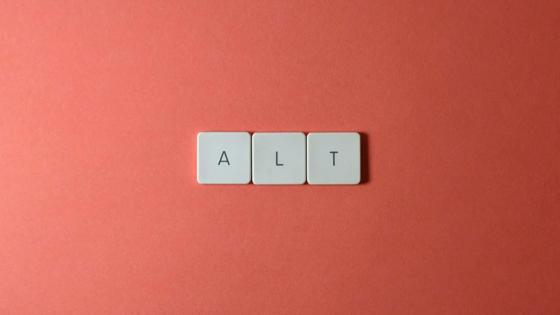 MakiosIT's tweet card. A simple explaining article on the uses of Alt Codes featuring the UCP and Windows alt codes for special characters.