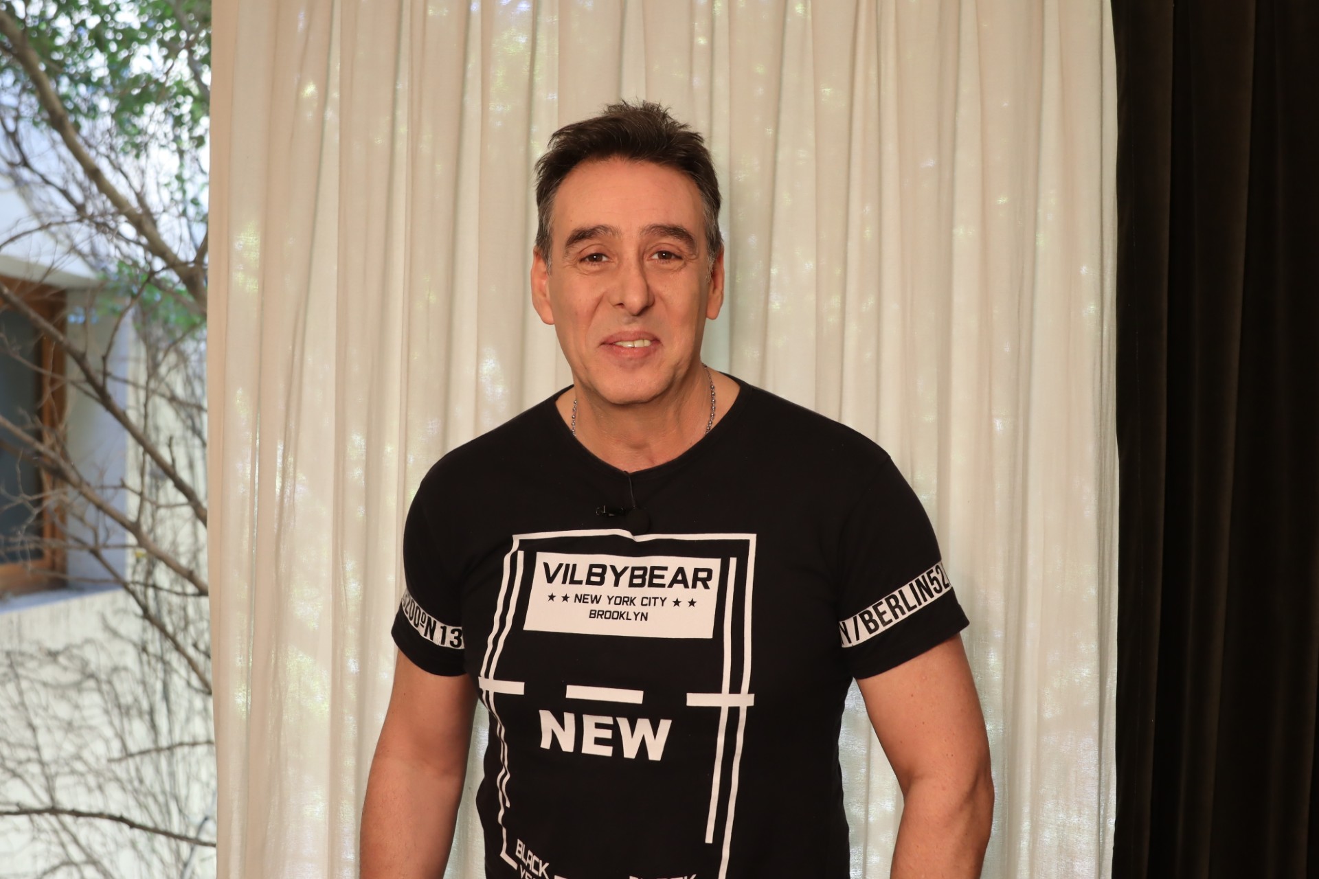 FarandulaShow's tweet card. #farandulashow #espectáculos #televisión #teatro #música #tiktok #twitter #instagram #web #youtube #facebook