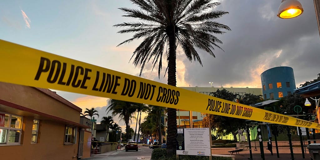 Subhash_LiveS's tweet card. Florida authorities push back on serial killer theories as Jacksonville residents question police assurances following three female deaths in three days.