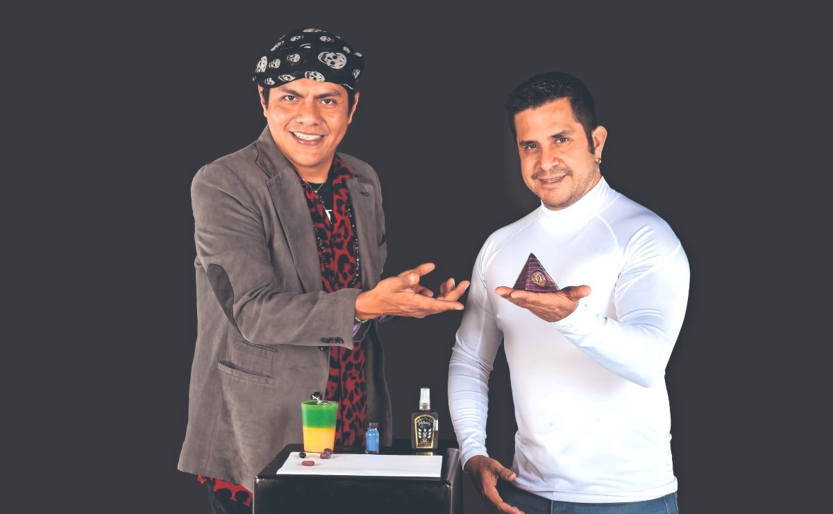 elcotomomoof's tweet card. Yamarash y Momo hicieron un montaje energético para proteger su trabajo, limpiar su entorno y atraer oportunidades