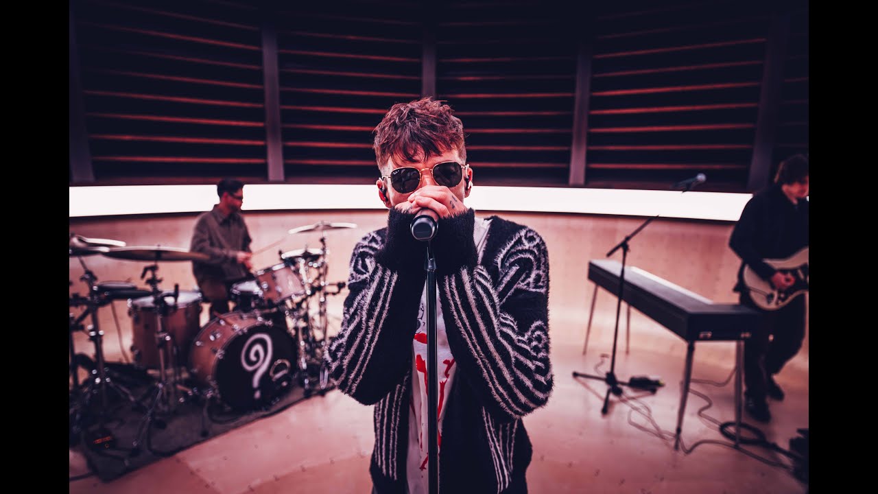 LTWorldUpdates's tweet card. Amazon Music presents: Louis Tomlinson - Palaces