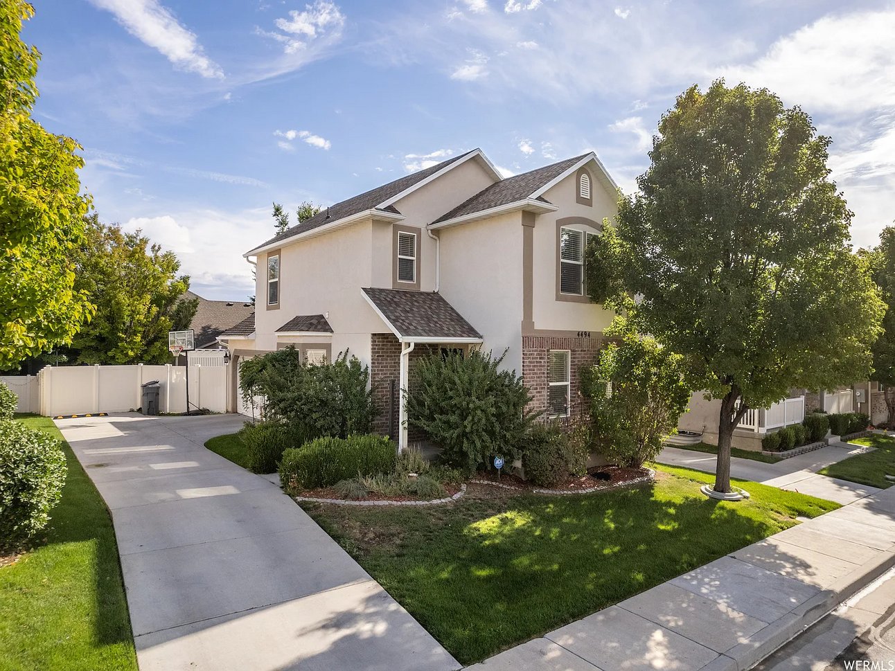 AssumableEdge's tweet card. Top Homes On The Market With Low Interest Assumable Loans | September 25, 2023