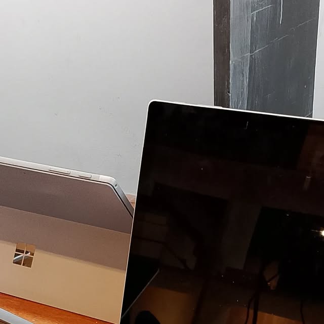 AltqnytMwshr's tweet card. ‎مركز صيانة ماك بوك و مايكروسوفت سيرفس (@cursor_tech)‎ • Instagram photo