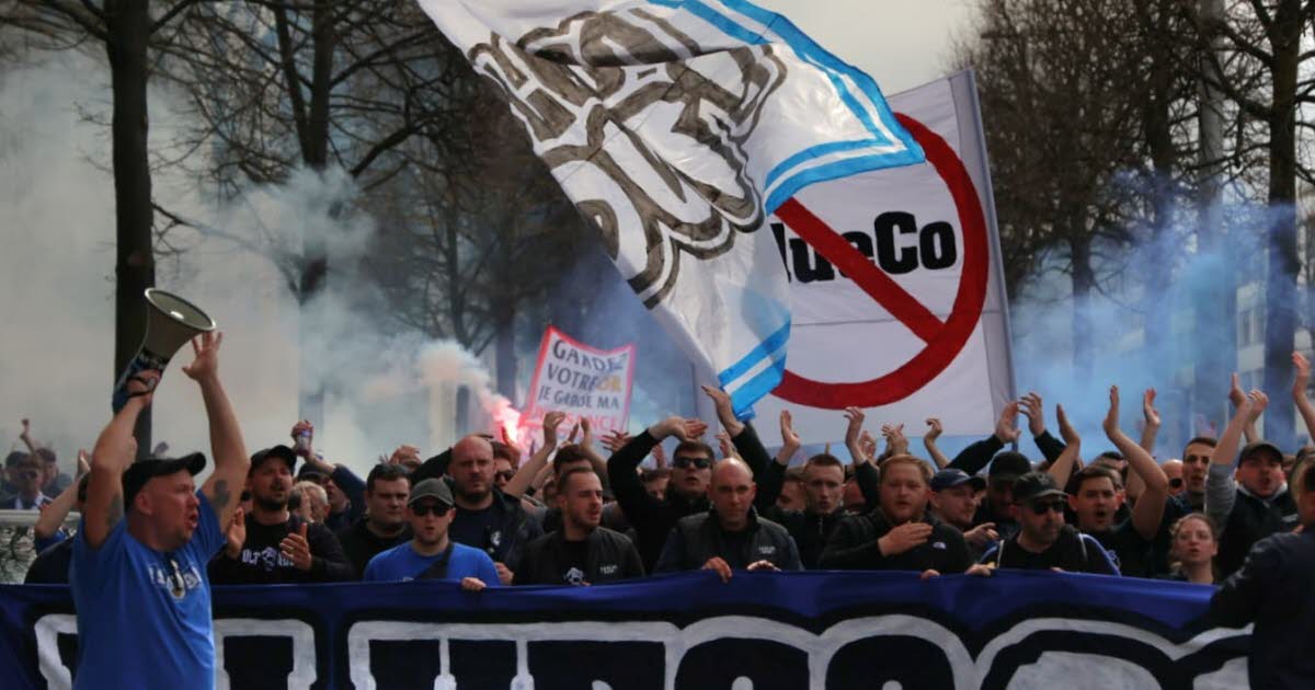 FloZobenbiehler's tweet card. Les quatre associations de supporters sanctionnées par la direction du Racing après les banderoles déployées lors du match contre Le Havre ont tenu une conférence de presse ce jeudi matin à Strasbo...