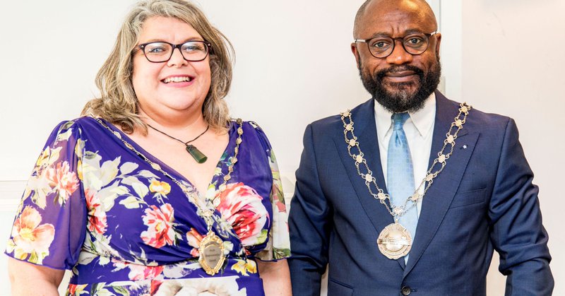 Tweet card summary image