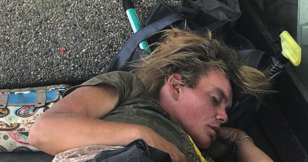 ManhassetStands's tweet card. Ashley Snyder noticed the classical music immediately.