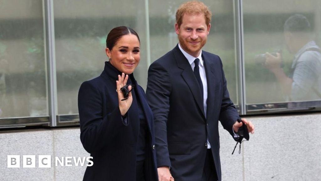 BBCBusiness's tweet card. The couple have become partners at Ethic, an investment company that manages $1.3bn (£956m) of assets.