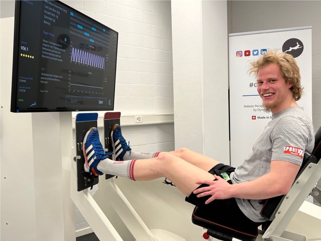 ddrobotec's tweet card. Danke für deinen Besuch Janik Loosli! Wir freuen uns auf die nächsten Trainingseinheiten mit dir. ddrobotec® by Dynamic Devices wird dich wieder fit fürs Eis machen! HC Thurgau, Mair Stefan, Urban...