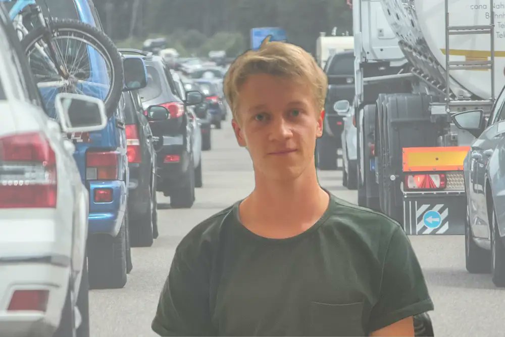 RheintunnelNein's tweet card. Am Dienstag lancierten Befürworter*innen des Rheintunnels ihre Kampagne für dessen Bau. Die junge Generation sass bei der Medienkonferenz nicht am Tisch, das obwohl der Tunnel erst 2040 fertig...