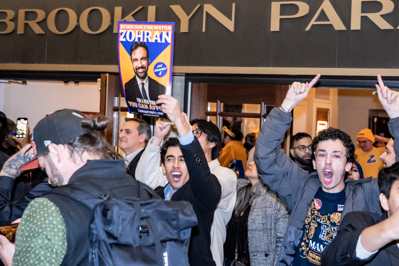 Contraeditor's tweet card. Las recientes elecciones por la alcaldía de Nueva York, salvando especificidades obvias, permiten aproximarnos conceptualmente al tipo de campaña electoral