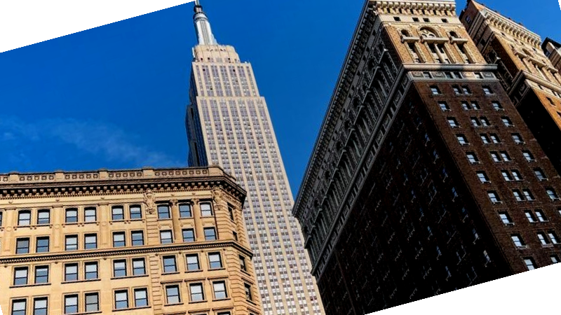 DonnaMReid2's tweet card. "Earning more doesn’t mean keeping more—let’s change that." Imagine making $500,000 a year and still feeling stressed about bills, debt, or saving for the future.