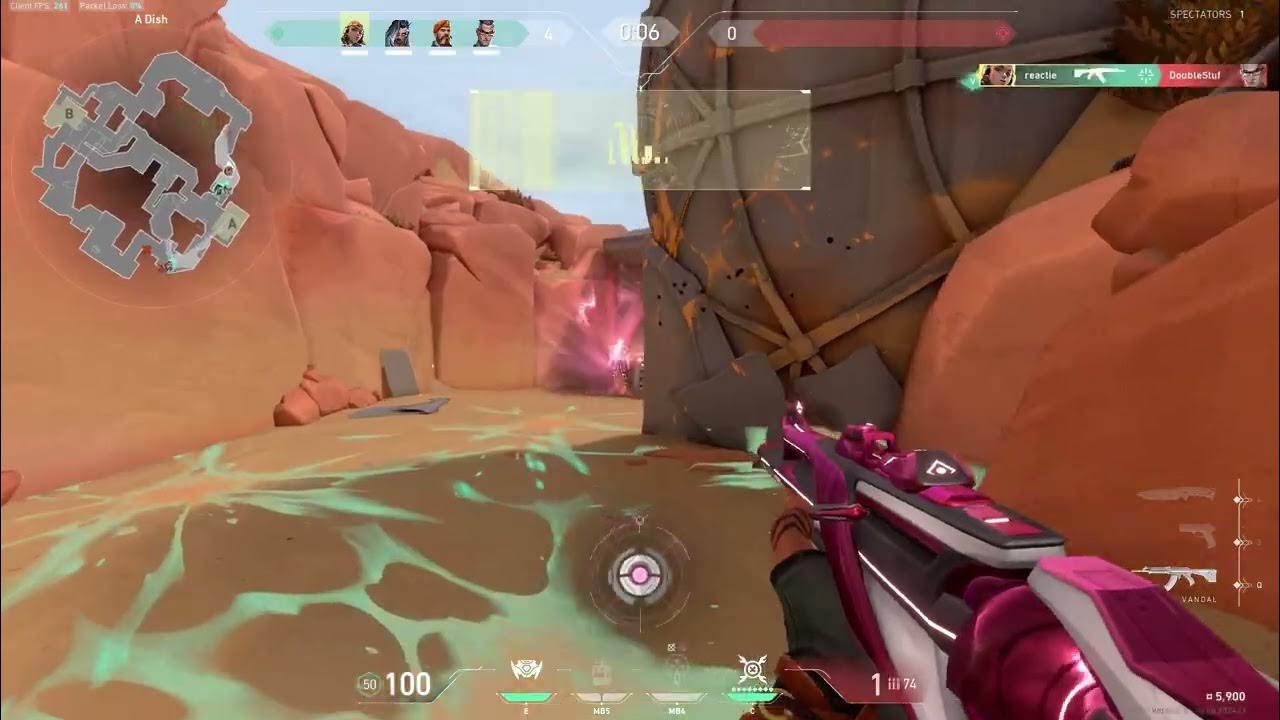 reactieee's tweet card. alien observer