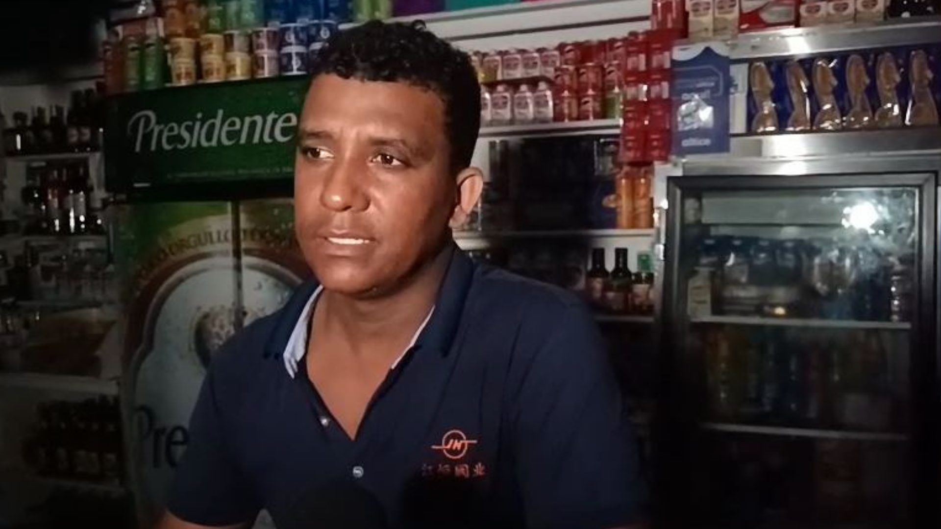 NTelemicro5's tweet card. El apagón también afectó el funcionamiento de semáforos, provocando fuertes taponamientos en varias intersecciones del Gran Santo Domingo.