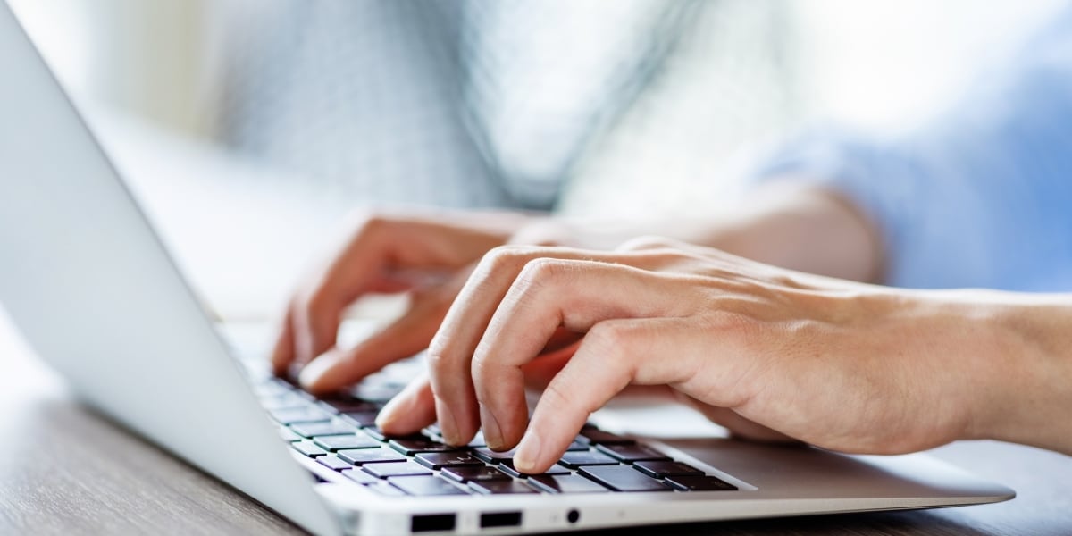 toki_engineer's tweet card. LED製造大手「日亜化学工業」を退職する際、研究データを不正に削除したなどとして、元社員の40代男性が11月19日、電子計算機損壊等業務妨害罪で徳島県警に逮捕された。報道によると、男性は2021年6月、社用の...