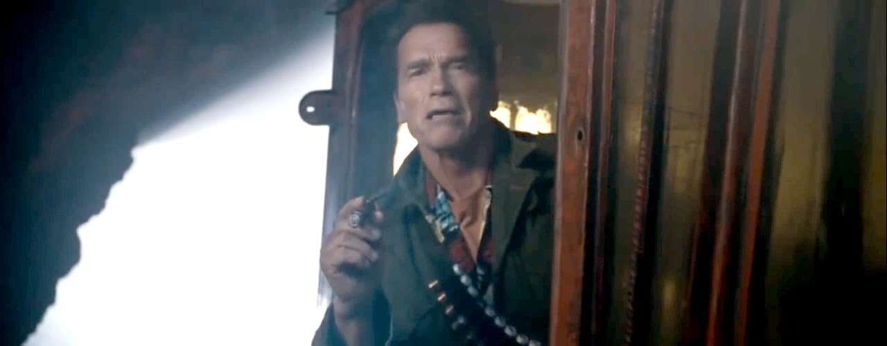 sevenspatial's tweet card. Arnold Schwarzenegger: I'M BACK! - The Expendables 2