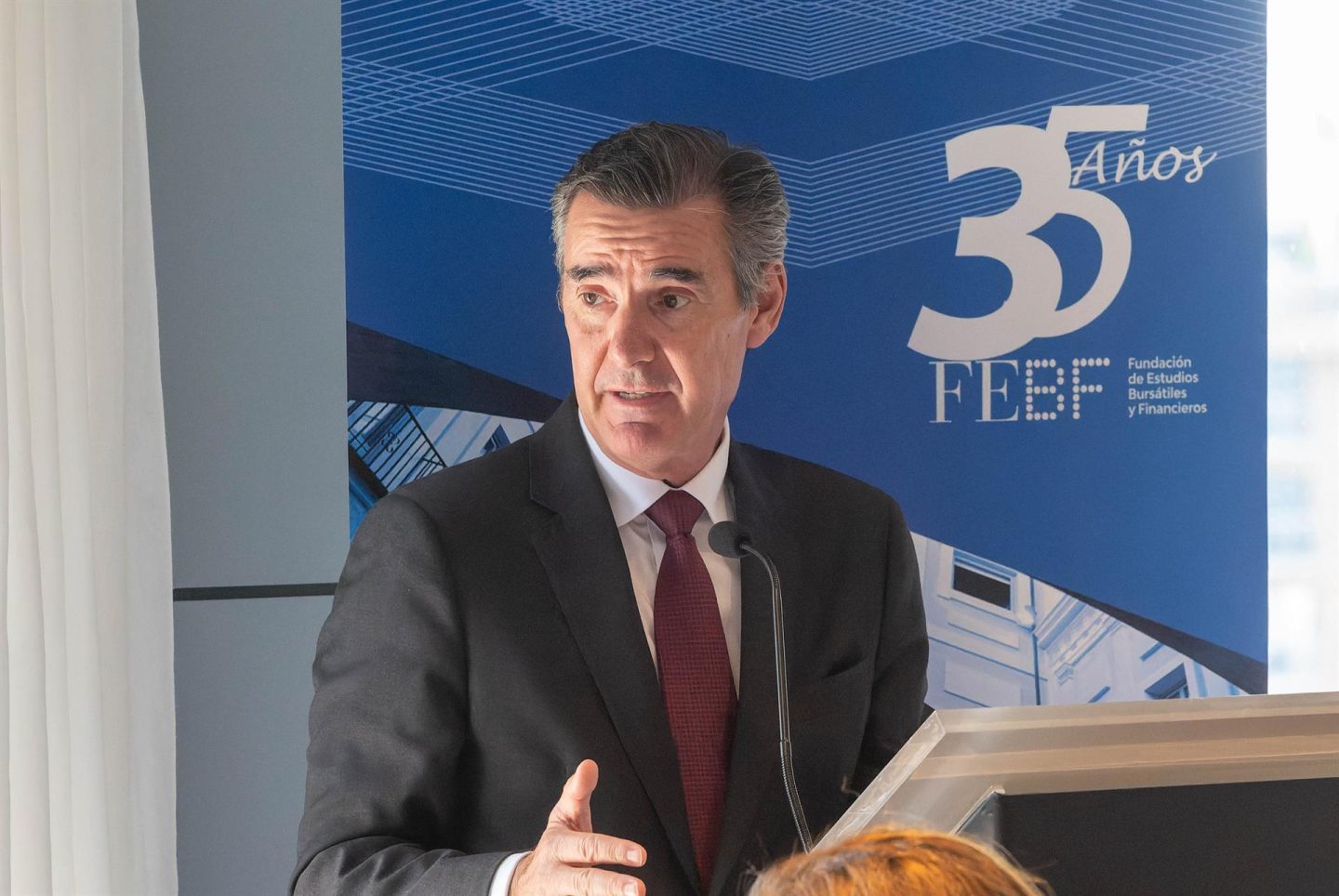 capital_revista's tweet card. El presidente de la Comisión Nacional del Mercado de Valores (CNMV), Carlos San Basilio, ha anunciado que el plan estratégico 2025-30 incluirá la estrategia