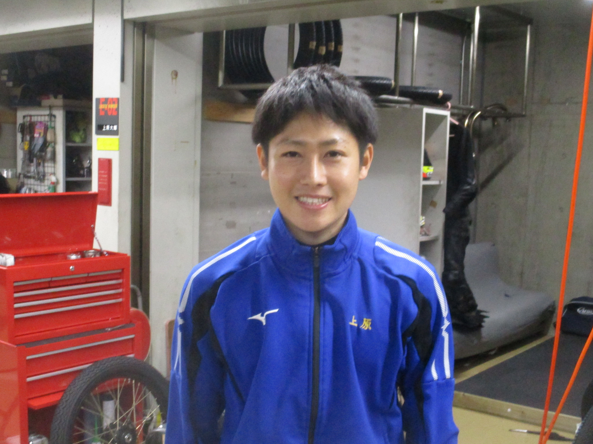 oddspark_auto's tweet card. 【川　口】 　養成所の最優秀選手を引っ提げて川口デビューした上原大輝が18勝と伸び悩んでいる。38