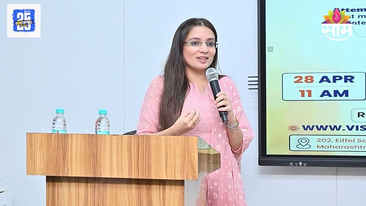 saamTVnews's tweet card. Success Story Of IAS Advija Gupta: अवधिजा गुप्ता या यूपीएससी टॉपर आहेत. अवधिजा गुप्ता यांनी चौथ्या प्रयत्नात यूपीएससी परीक्षा पास केली. त्यांनी अभ्यासात सातत्य ठेवले त्यामुळे त्यांना यश मिळाले.