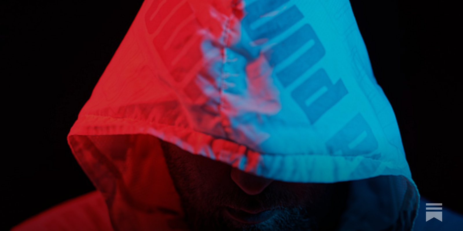 Thom_Hartmann's tweet card. Red states are mooching off the Blue states, using that essentially stolen tax money to reinvent the old Confederacy, “own the libs,” and wage “war on woke...”