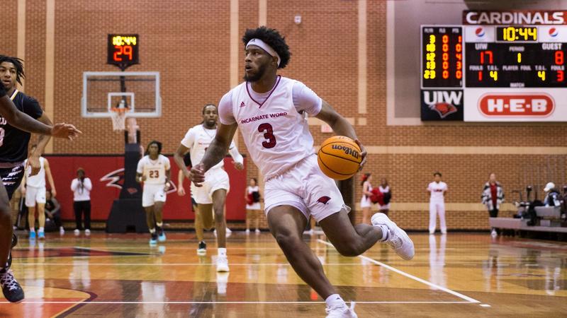 UIWMBB's tweet card. Valparaiso, Ind. – The University of the Incarnate Word men's basketball team was defeated in a close game against Valparaiso University on Saturday night, 68-64.