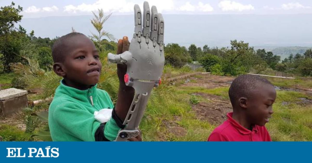 In3ator's tweet card. Un ingeniero madrileño dedica su tiempo libre a fabricar y enviar aparatos ortopédicos a domicilio a personas sin recursos en todo el mundo