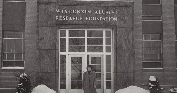 Christophe96944's tweet card. WARF stands for the Wisconsin Alumni Research Foundation, and this year, it passes its centennial. 
