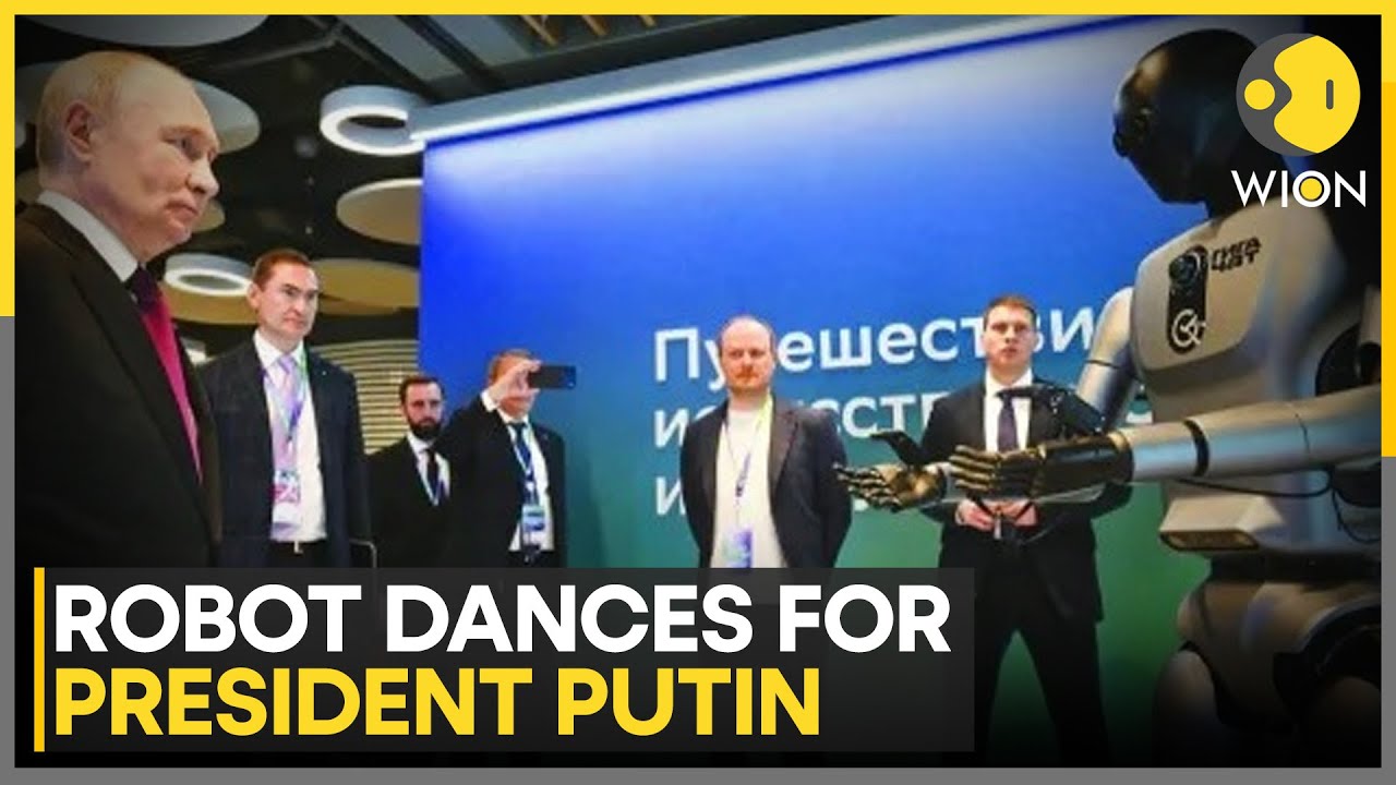 silvergoldiamon's tweet card. Sberbank Unveils 'Green' Humanoid Robot in Moscow, Dances for Putin |...