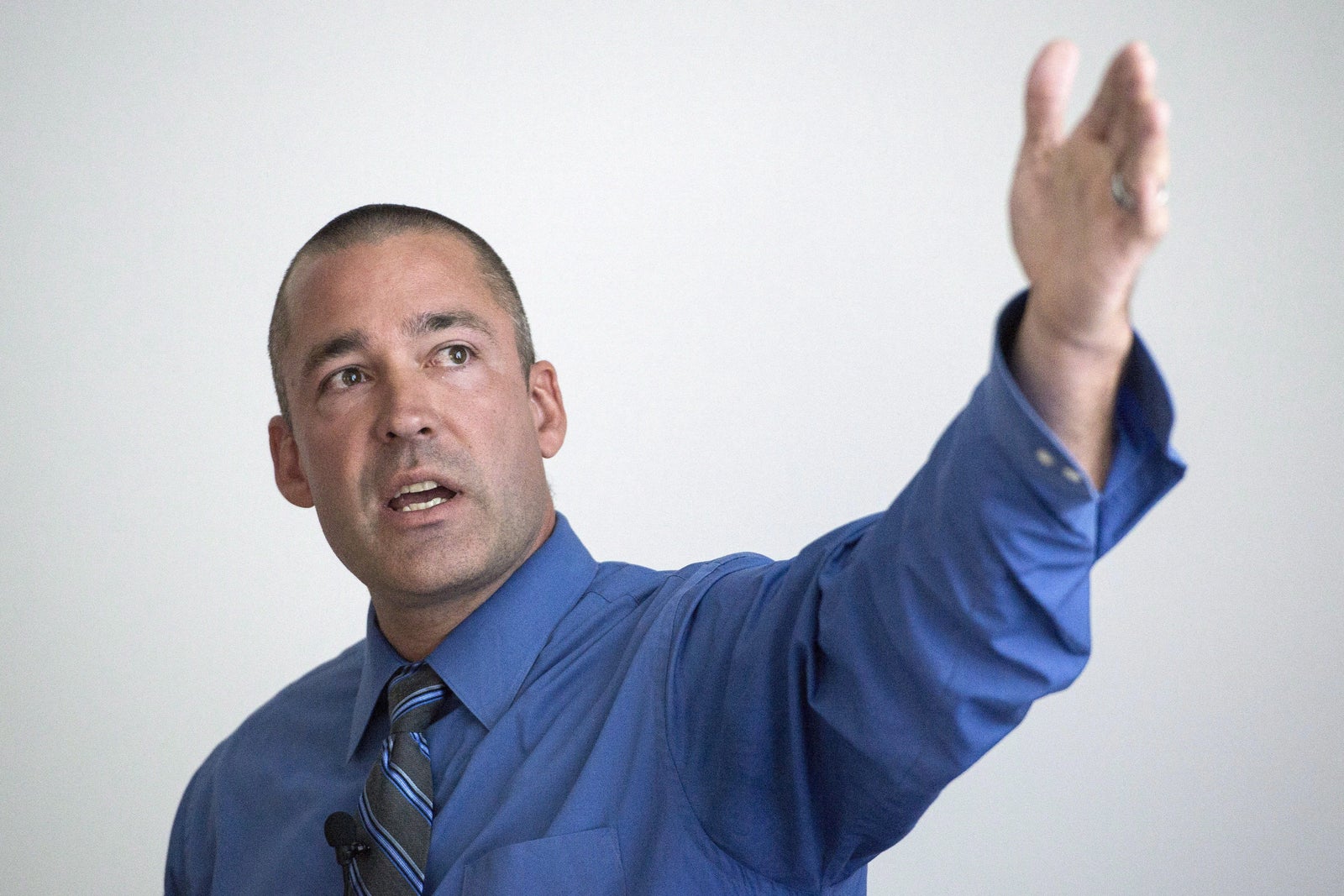 LeDevoir's tweet card. Le projet de mine de graphite à Saint-Michel-des-Saints a été désigné prioritaire par Ottawa.