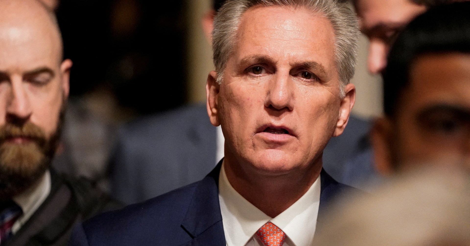 Apex_WW's tweet card. U.S. House Speaker Kevin McCarthy said he has no plans to visit Ukraine after Ukrainian President Volodymyr Zelenskiy extended an invitation, CNN reported on Wednesday.