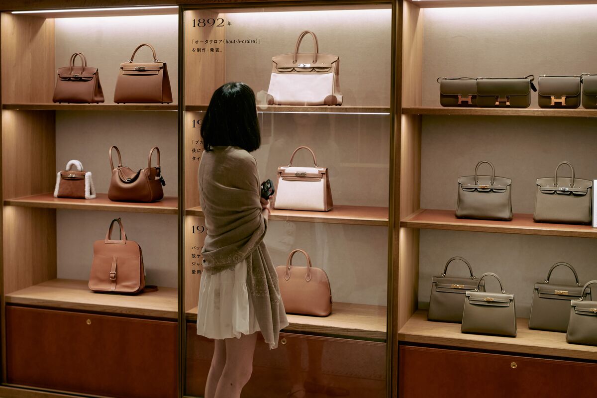 AdamMinter's tweet card. A weak yen and a stockpile of bubble-era designer goods have made Japan a global mecca for vintage fashion, drawing tourists and influencers in droves.