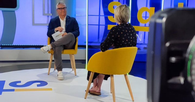 Tweet card summary image