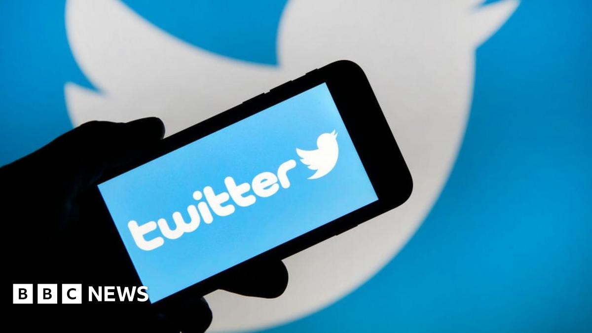 SoftwareBrokers's tweet card. The New York Times Twitter account has lost its blue tick after it said it would not pay to stay verified.