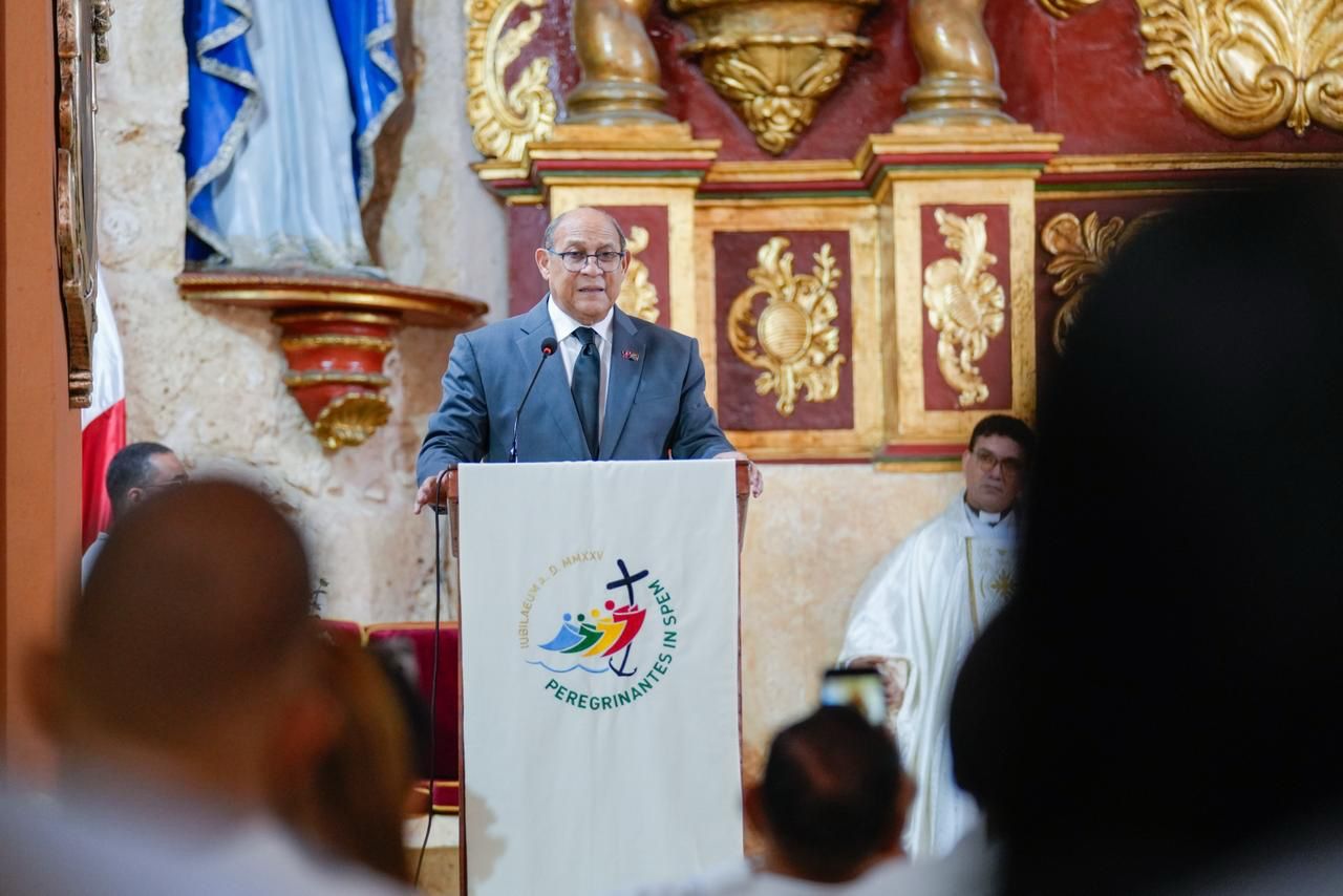 reyduran001's tweet card. INFOTEP celebra 45 años de logros, innovación y expansión en la formación técnico profesional en República Dominicana.