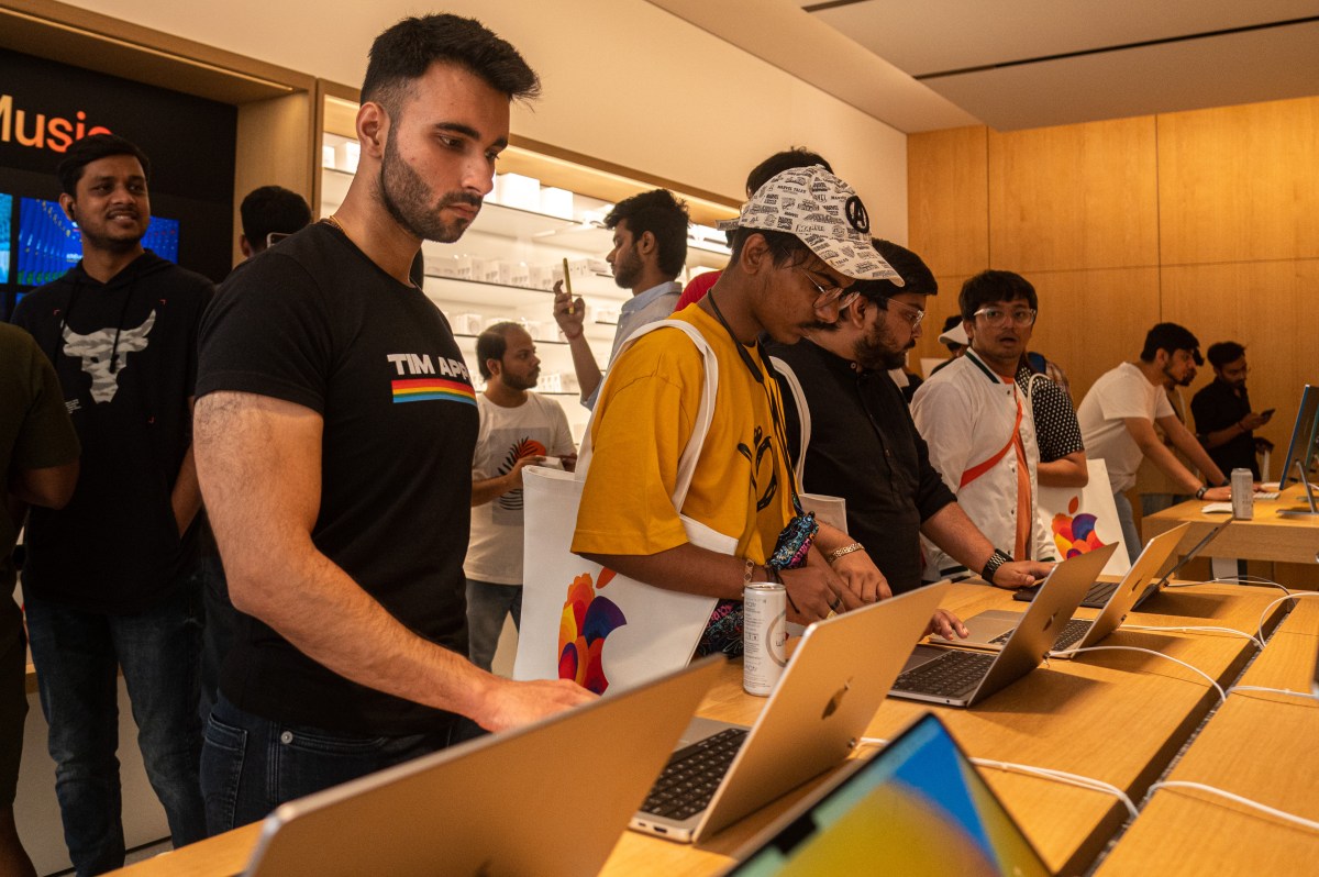 b00gieMAndroid's tweet card. India has restricted import of laptops, tablets and other personal computers with immediate effect.