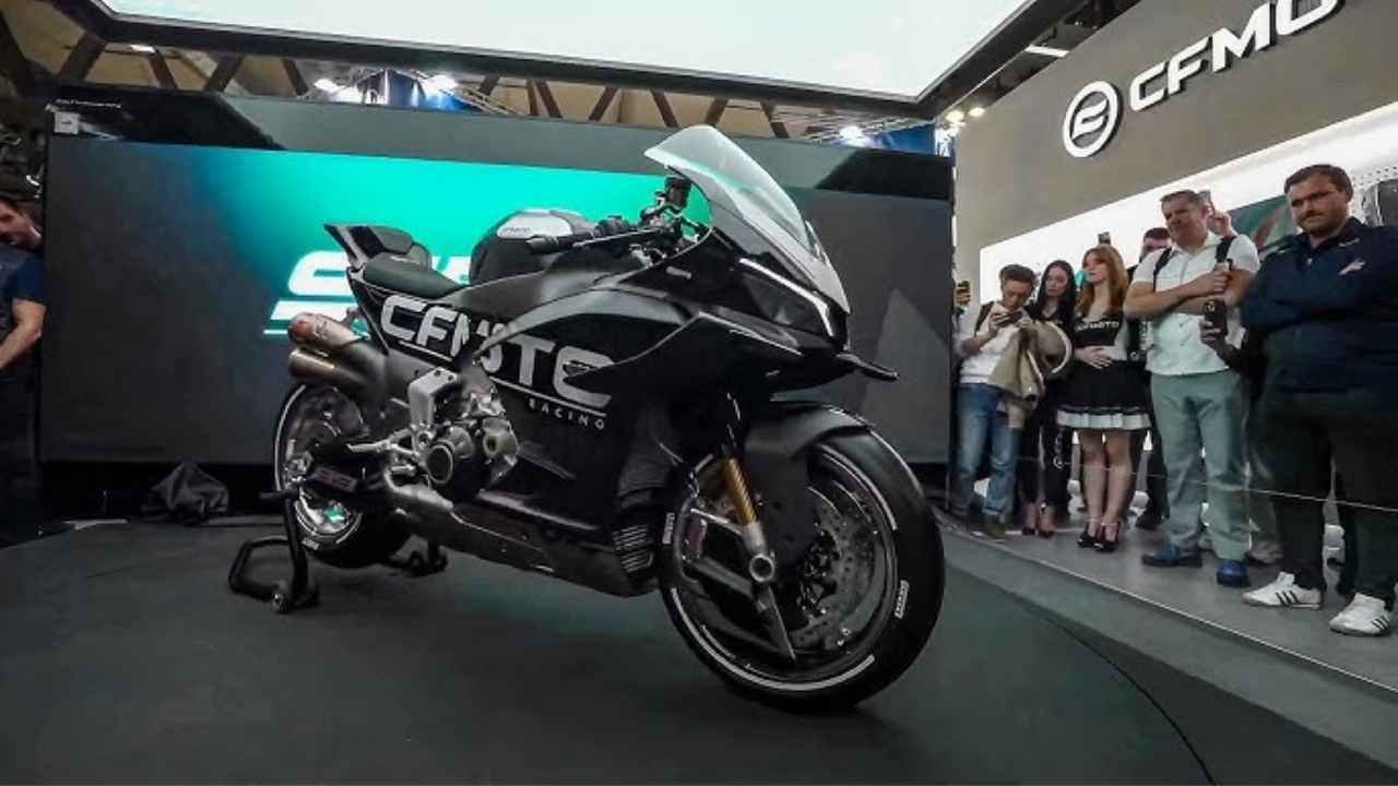 TECHFORU007's tweet card. CFMoto V4 SR-RR Debut: CFMoto showed a new superbike called the V4 SR-RR at the EICMA event in Milan on November 5, 2025, this bike is built for high speed