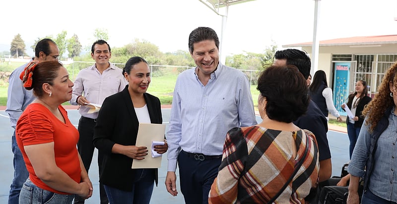 mimorelia's tweet card. Morelia, Michoacán (MiMorelia.com).- El Gobierno de Morelia, encabezado por el presidente municipal, Alfonso Martínez, trabaja para atender las necesidades prio