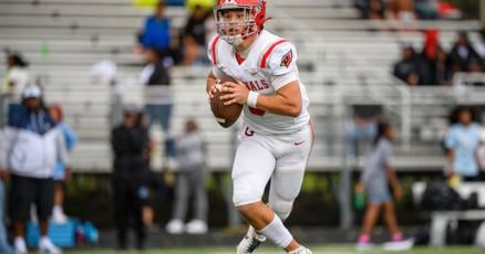 davidd_howe's tweet card. In one season, Gainesville's David Howe goes from backup to two-way starter