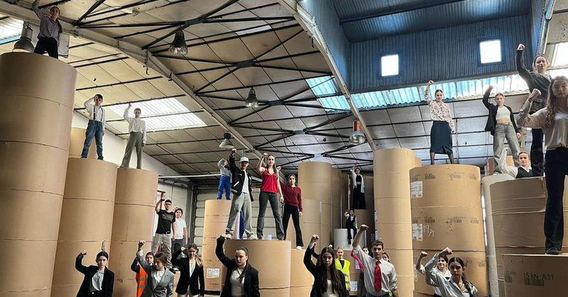 Tweet card summary image