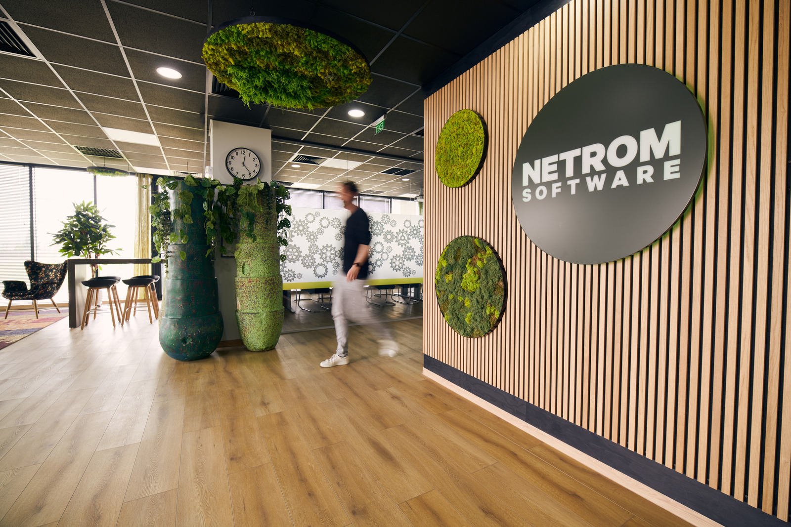 NetRom_Software's tweet card. NetRom Software biedt op maat gemaakte softwareontwikkeling, via dedicated en hybride teams voor innovatieve digitale product engineering.