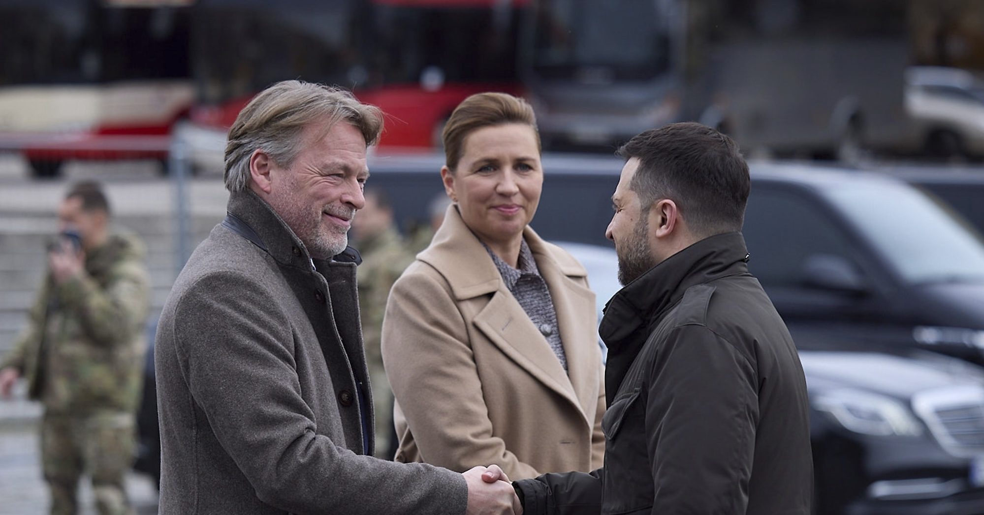 grumpycph's tweet card. En af de Danmarks mest prominente advokater er nu blevet hyret af statsministerens mand produktionsselskab. Seabird Production, som Mette Frederiksens mand, Bo Tengberg, er medejer af...