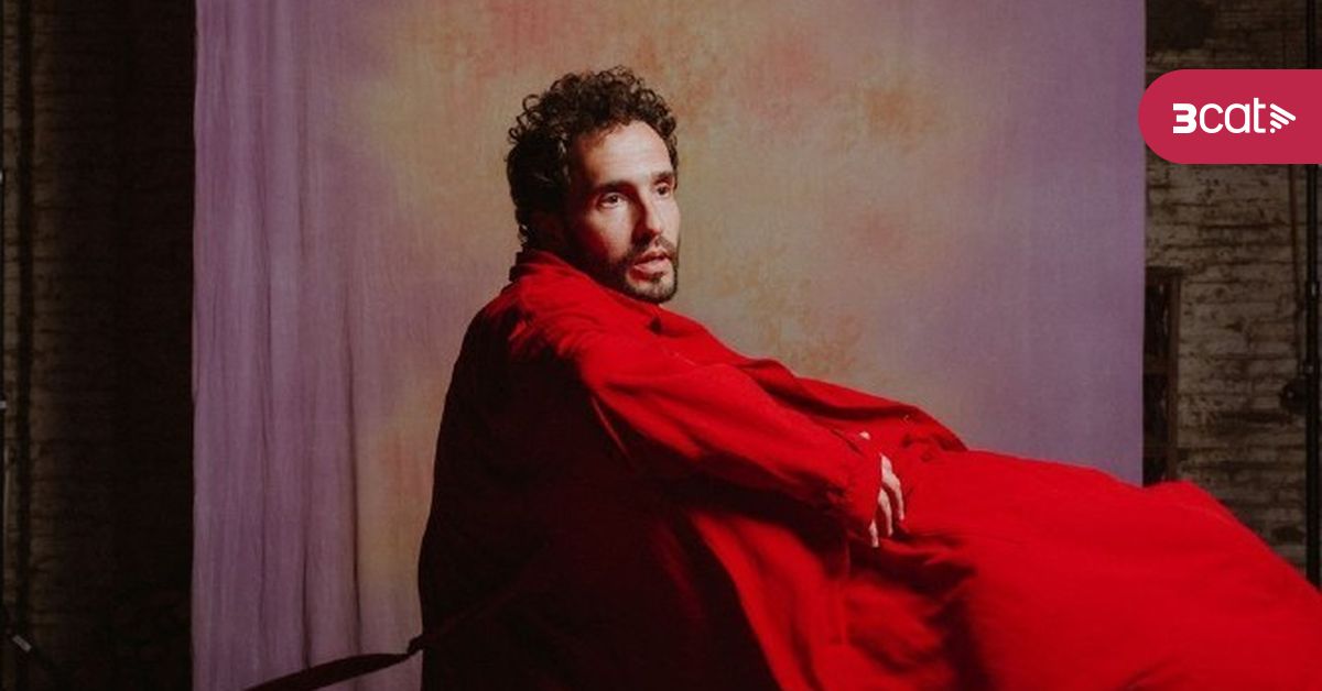 3CatCultura's tweet card. Músic, productor i performer, el músic català presenta nou disc, "Toda una alegría", amb múltiples col·laboracions que van de Rita Payés a les germanes Neddermann, passant per Maria Arnal. 01...