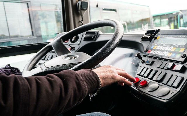 Newskarnataka's tweet card. In a remarkable display of quick thinking and humanitarian spirit, the driver and conductor of a private bus provided critical assistance to a female student who fell ill suddenly.