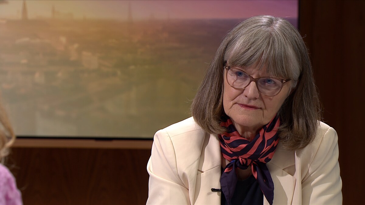 MathisBerg's tweet card. Kommissionsformand om bekymring fra efterskolerne: Vores fokus er på de unge, ikke på institution...