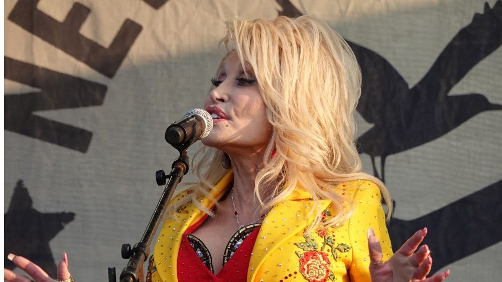 921HankFM's tweet card. The Country Music Hall of Fame and Museum will spotlight the life and legacy of one of country music’s most celebrated figures in its upcoming exhibition “Dolly Parton: Journey of a Seeker,” opening...
