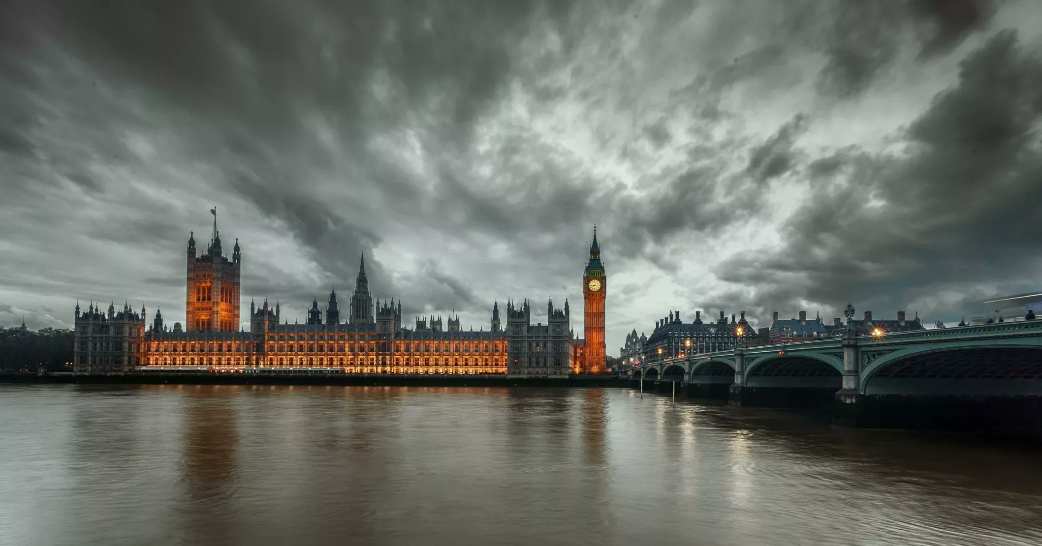 theAliceRoberts's tweet card. Scenes on Saturday of Christian preachers denouncing ‘Secular Humanism’ from the main stage of Tommy Robinson’s radical right Unite the Kingdom rally in London may have been surprising to see on the...